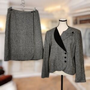 Carriage Court Vintage Pure Wool Collarless Jacket/Skirt -Sz 16 (12)